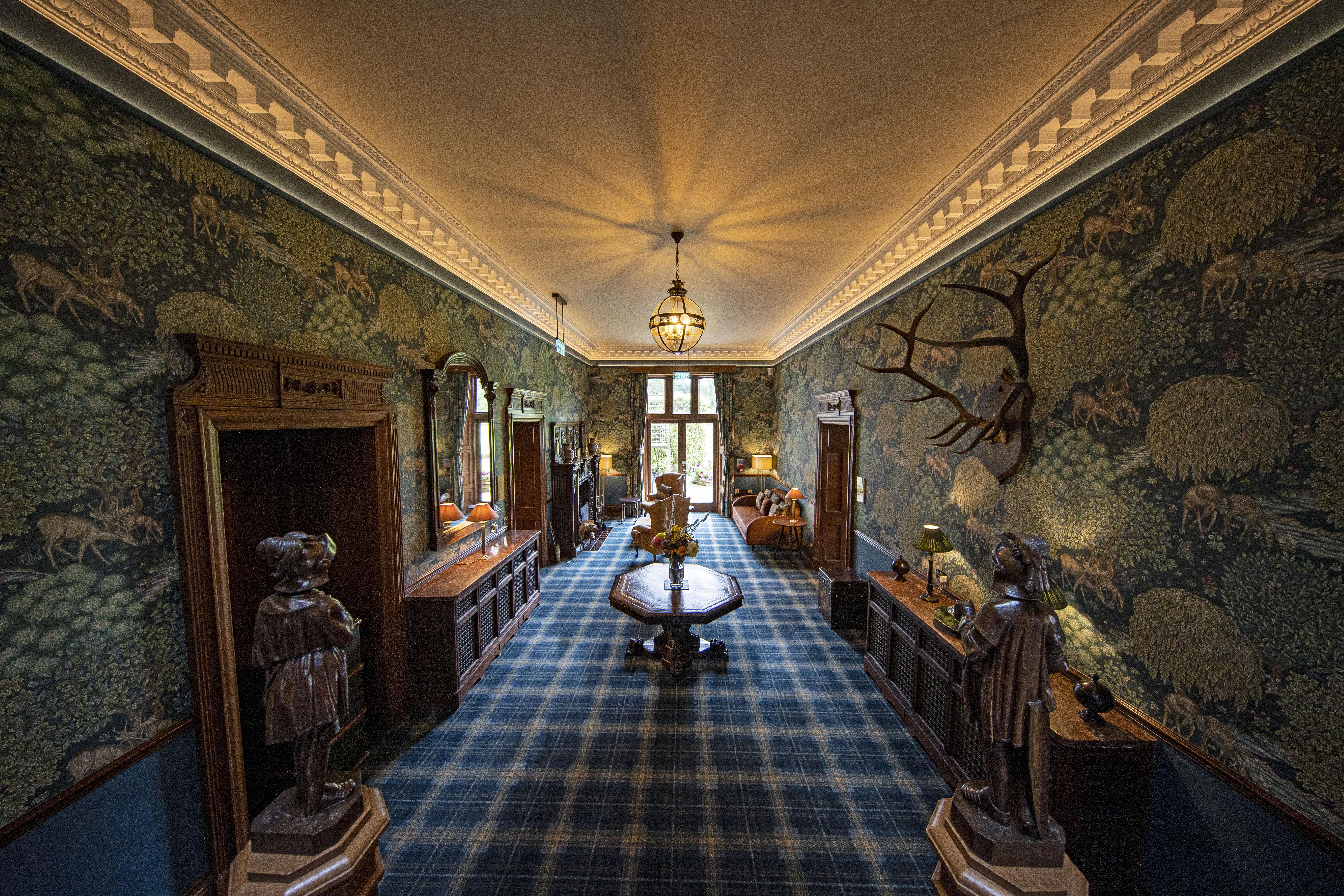 Schloss Roxburghe, Part Of Destination By Hyatt Exterior foto The entrance hall