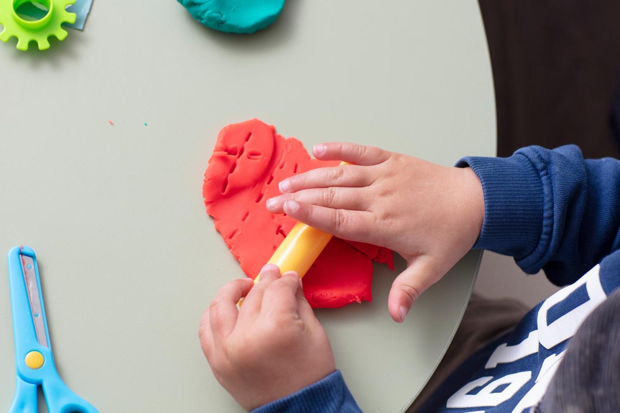 Schloss Roxburghe, Part Of Destination By Hyatt Exterior foto Child playing with Play-Doh