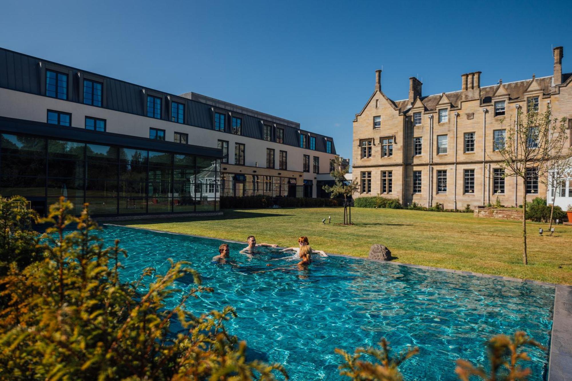 Schloss Roxburghe, Part Of Destination By Hyatt Exterior foto The swimming pool at the Edinburgh Academy